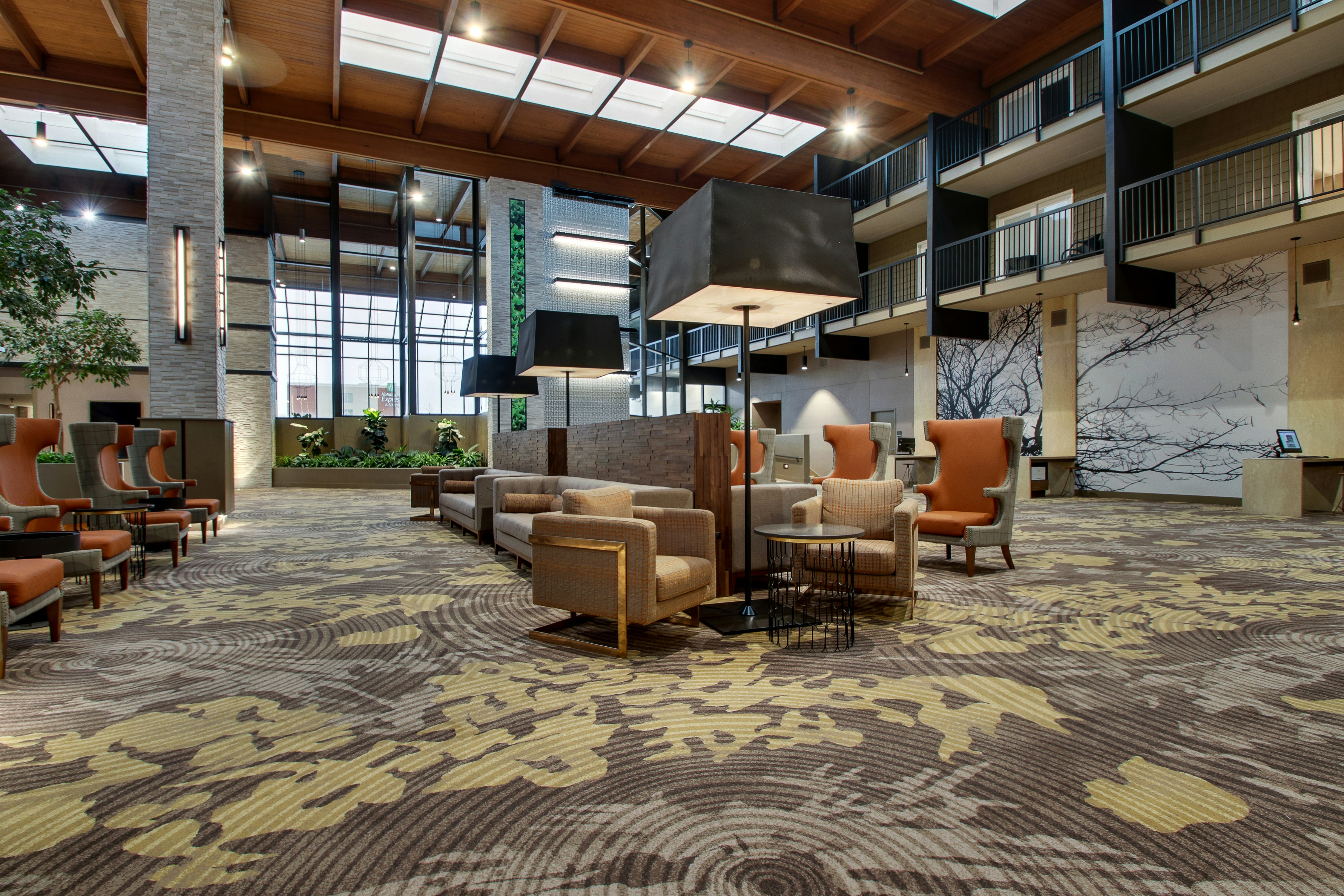 Doubletree By Hilton Mt. Vernon 24/25