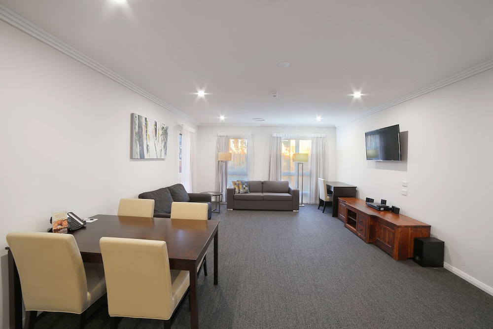 Best Western Plus Bolton on the Park 43/46