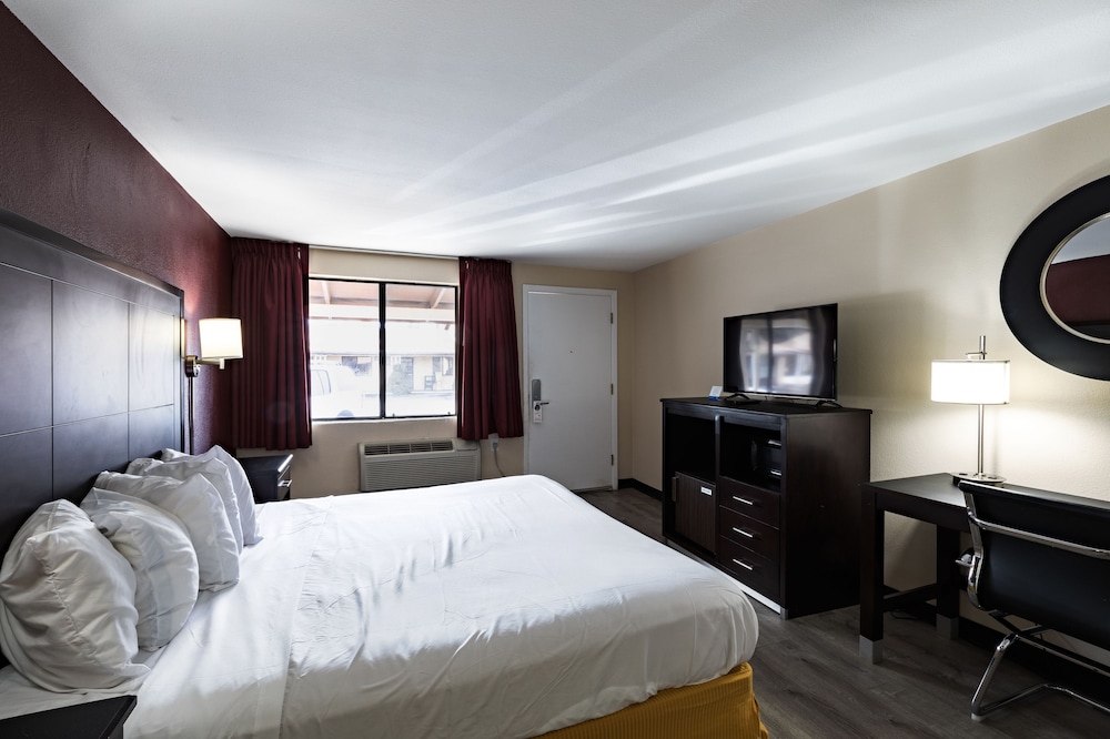 Super 8 By Wyndham Williams West Route 66 Grand Canyon Area Ex Rodeway Inn 20/54