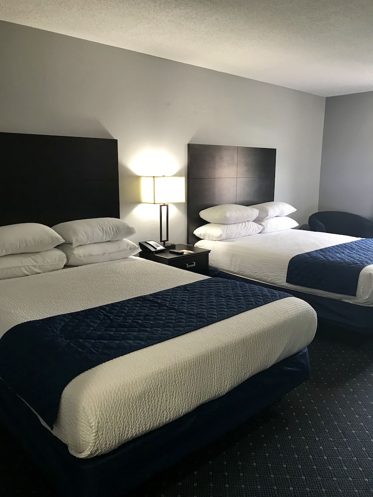 American Inn North Kansas City 23/57