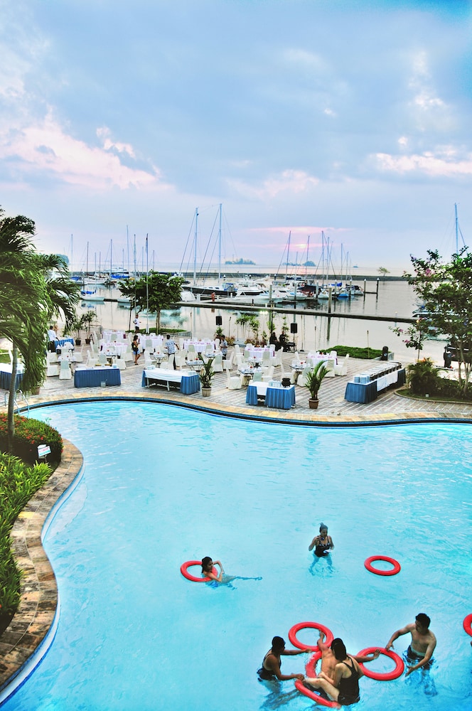 Nongsa Point Marina Resort 34/72