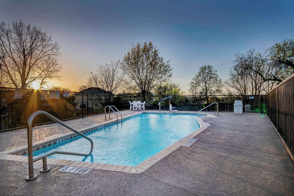 Motel6 San Antonio, TX - Sea World North 42/60