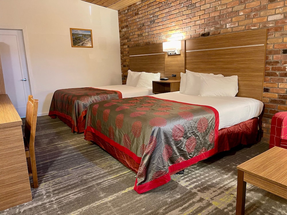 Ramada by Wyndham 1000 Islands/Gananoque 20/38