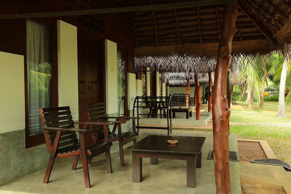Lagoon Paradise Beach Resort 42/60