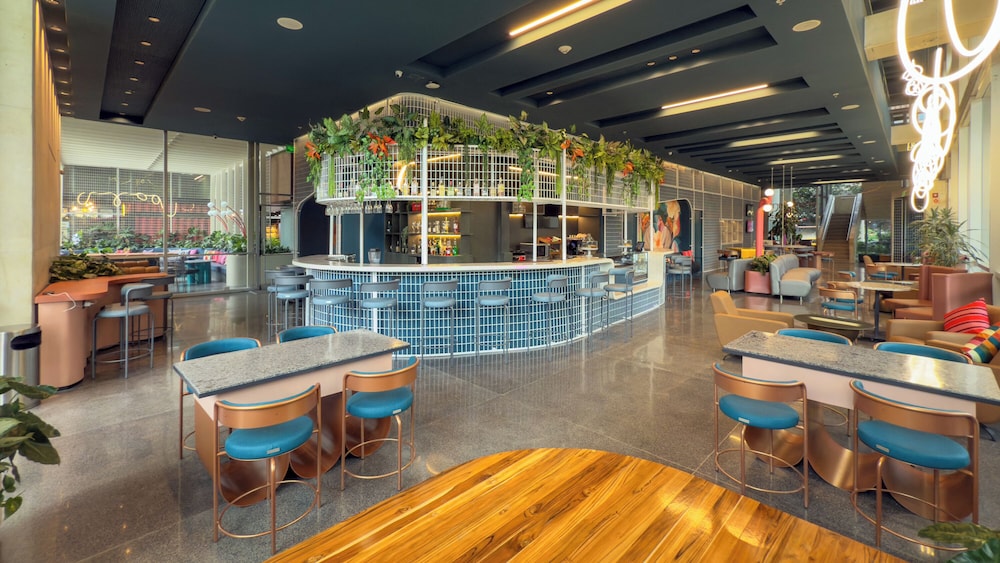 Ibis Medellin 13/67