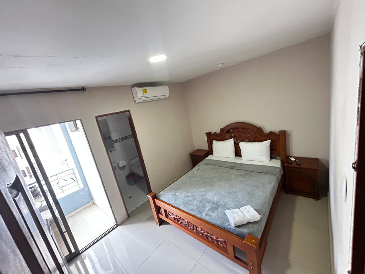 غرفة قياسية بسرير مزدوج، Hotel Suite Dorado 4/9