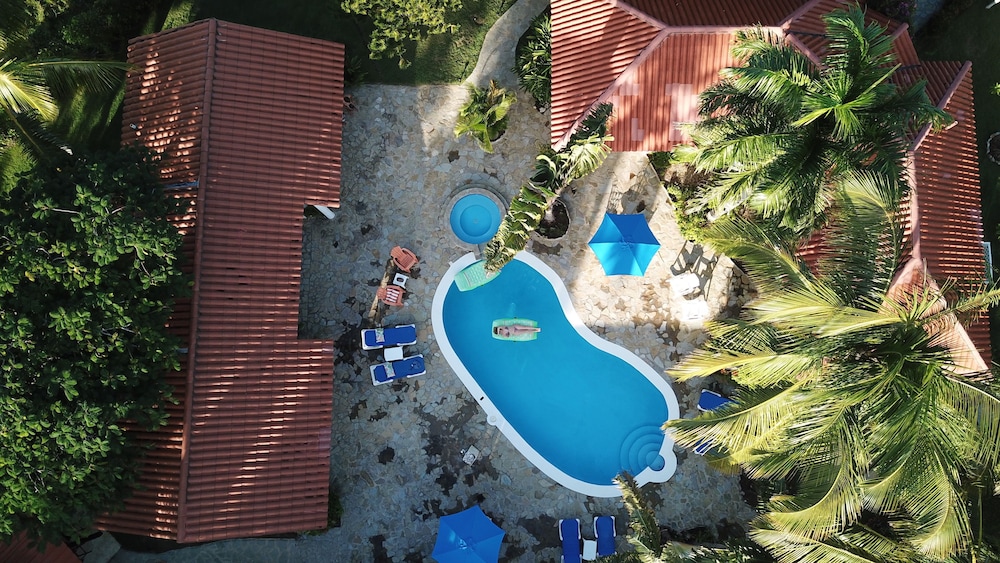 Garden by the Sea 30/50