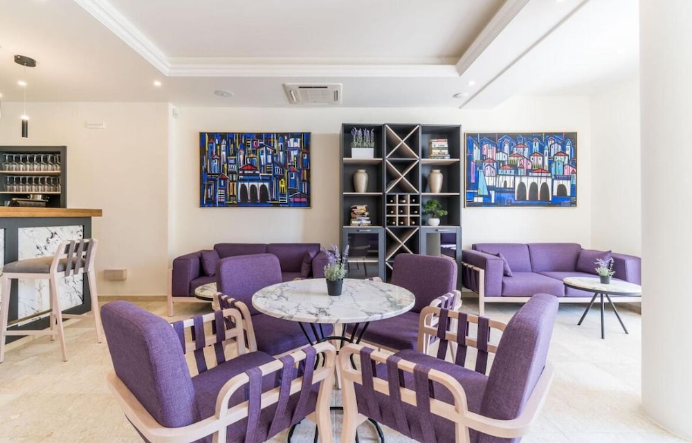 Art Hotel 15/33