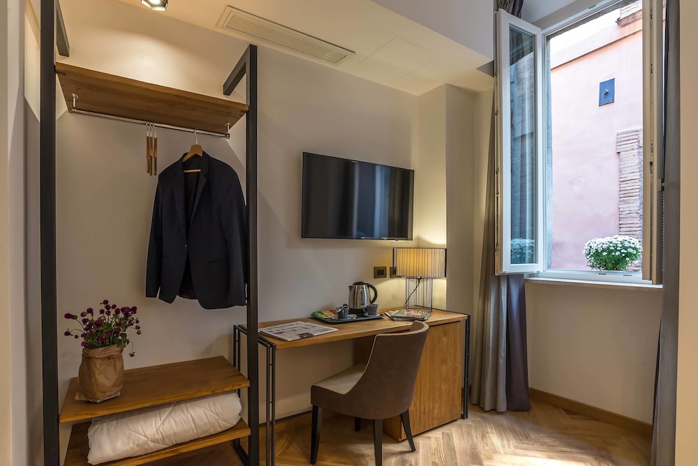 Navona Essence Hotel 48/67
