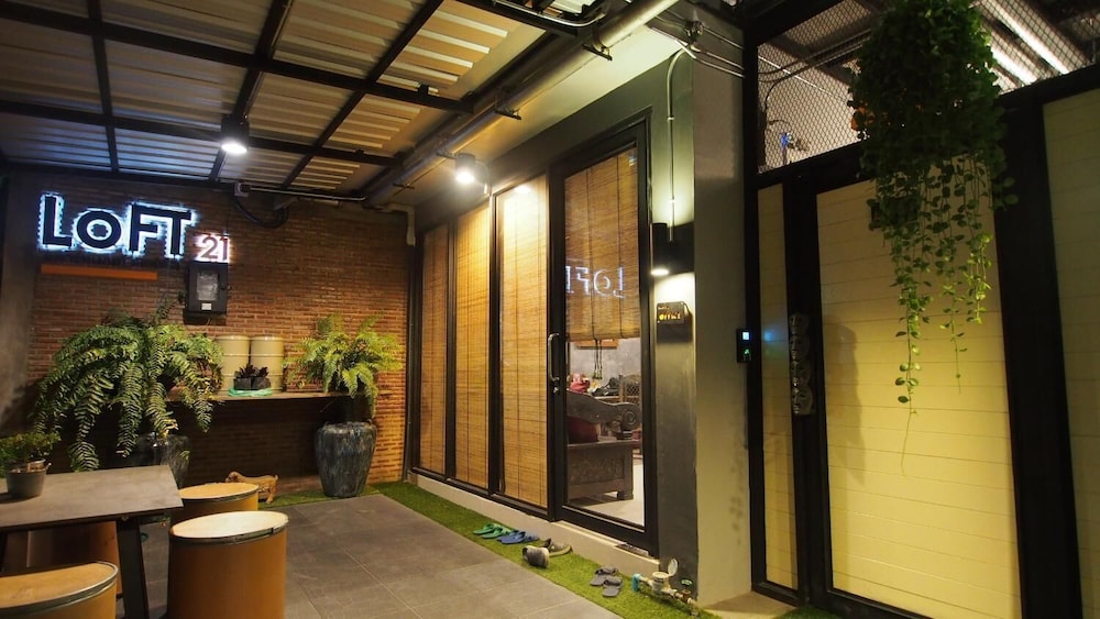 Lobby at Loft 21 Apartment Romklao, BANGKOK
