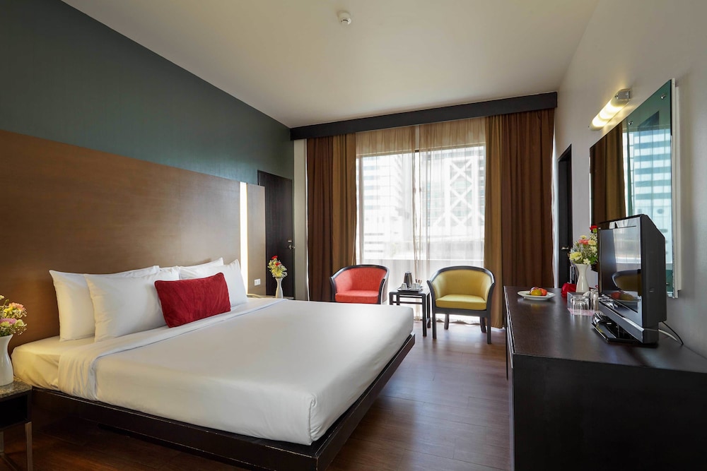 Ambassador Hotel Bangkok 15/50