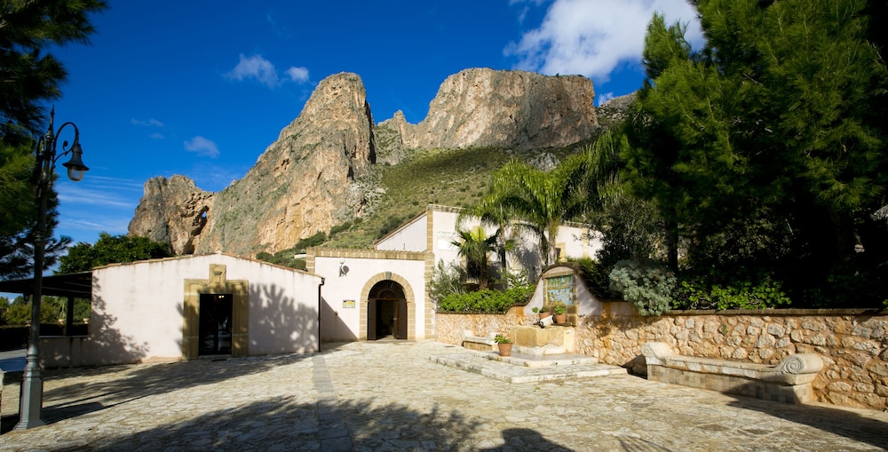 Cala Dell'arena 35/50