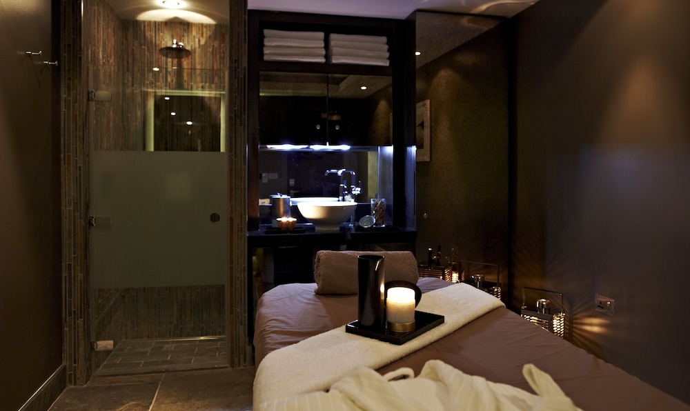 Brooklands Hotel 14/29