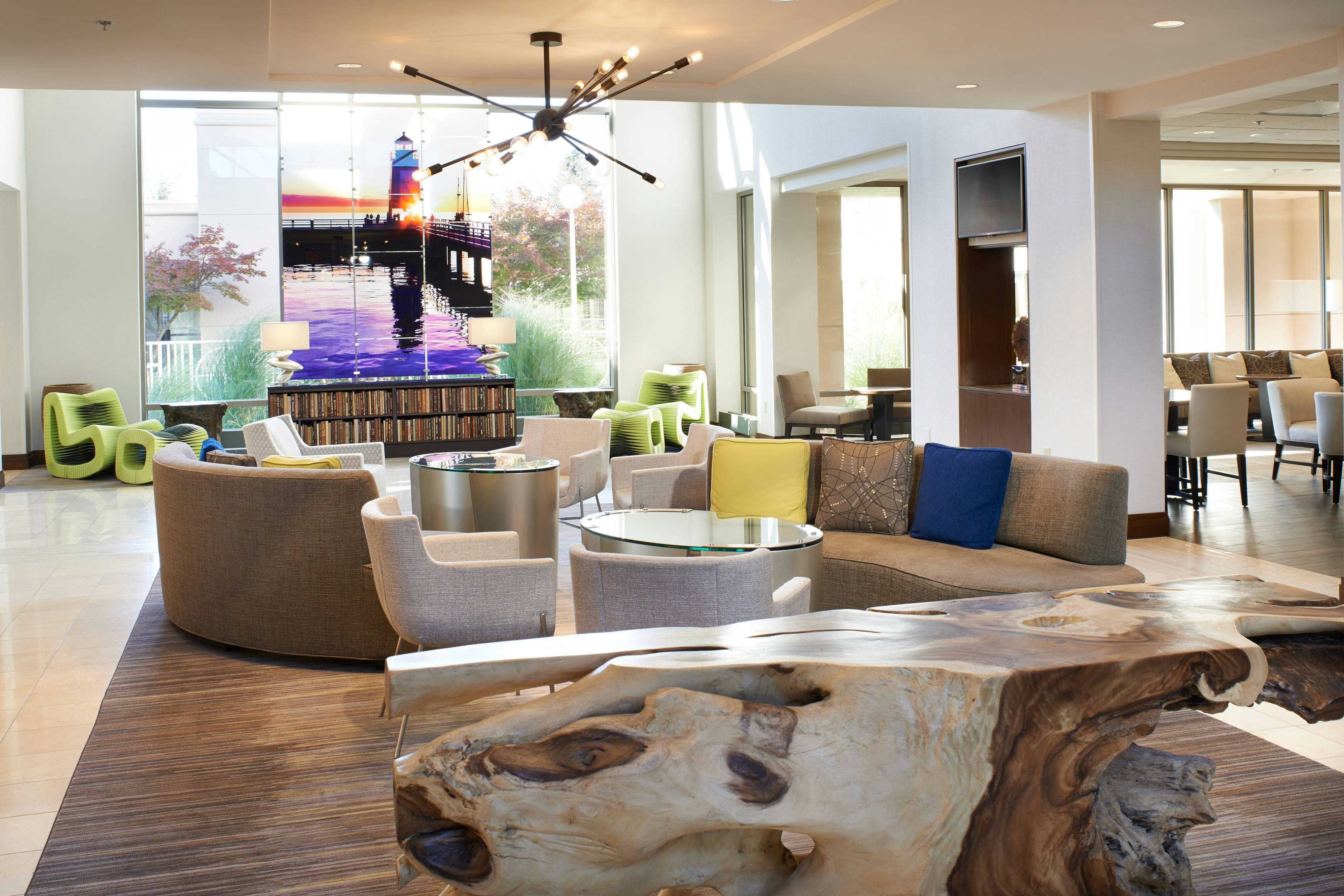 Detroit Metro Airport Marriott 22/47