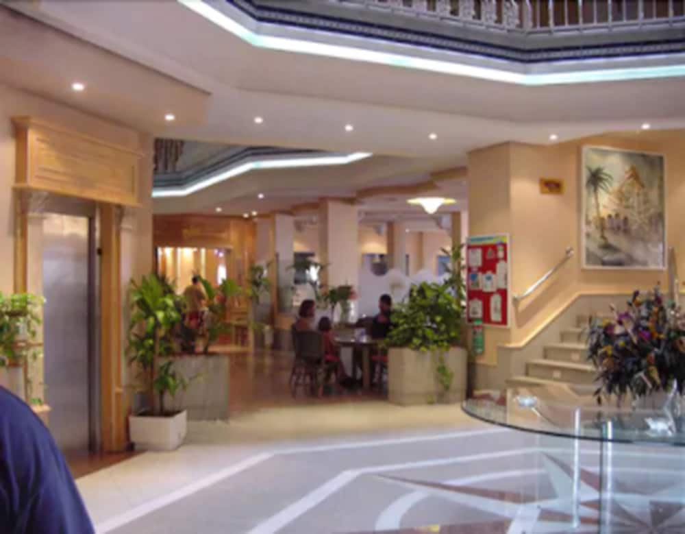 Delfines Hotel & Suites 10/39