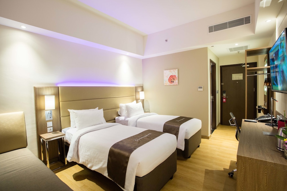 Bigland Sentul Hotel and Convention (ex Olympic Renotel Sentul) 17/50