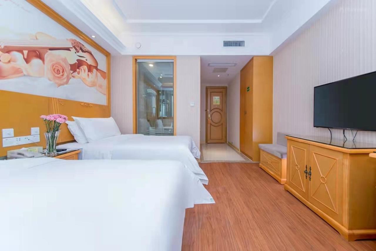 Vienna International Hotel (Hubei Tianmen Donghu Food Street) 19/23