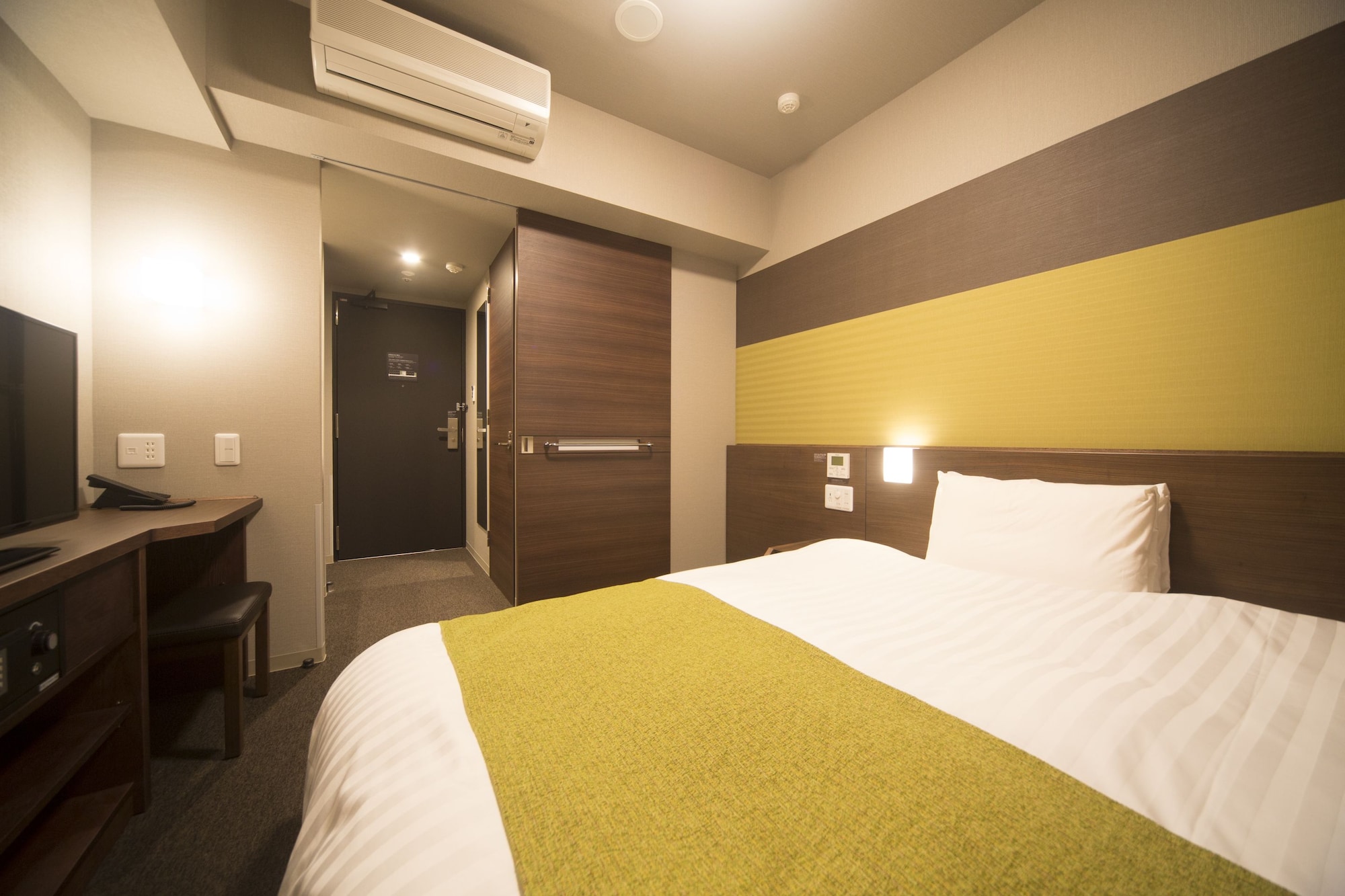 Moderate, Double Bed