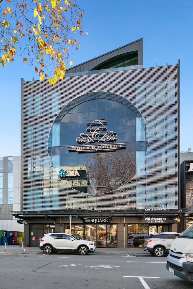 Christchurch City Hotel 30/35