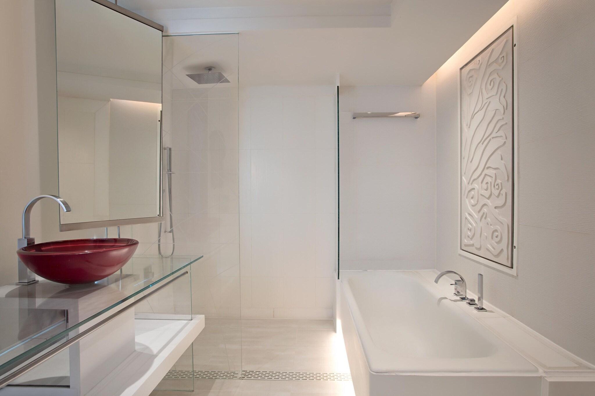 غرفة بريميير بسرير كينج، Le Meridien Gurgaon 9/10