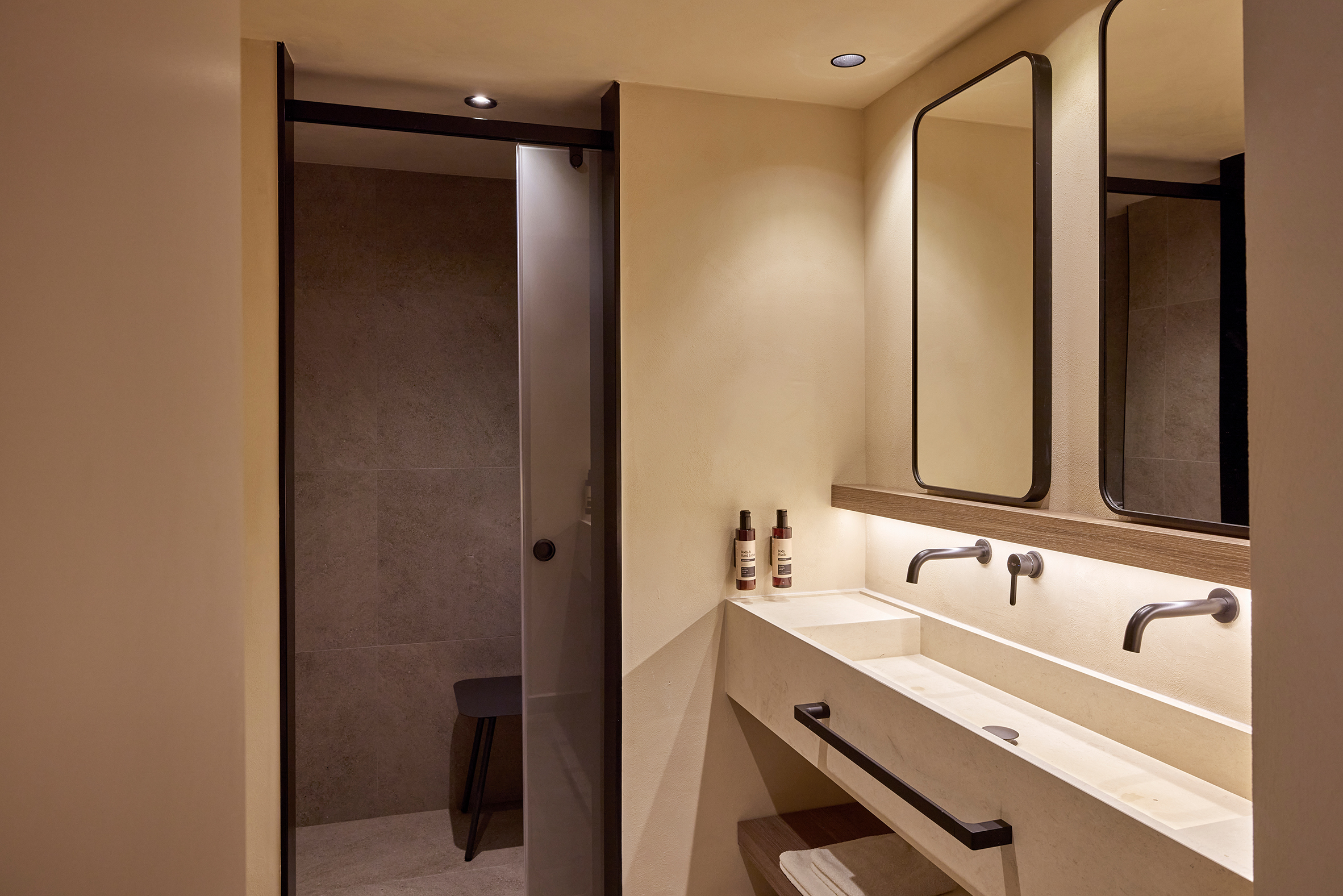 Penthouse Suite, Sea View