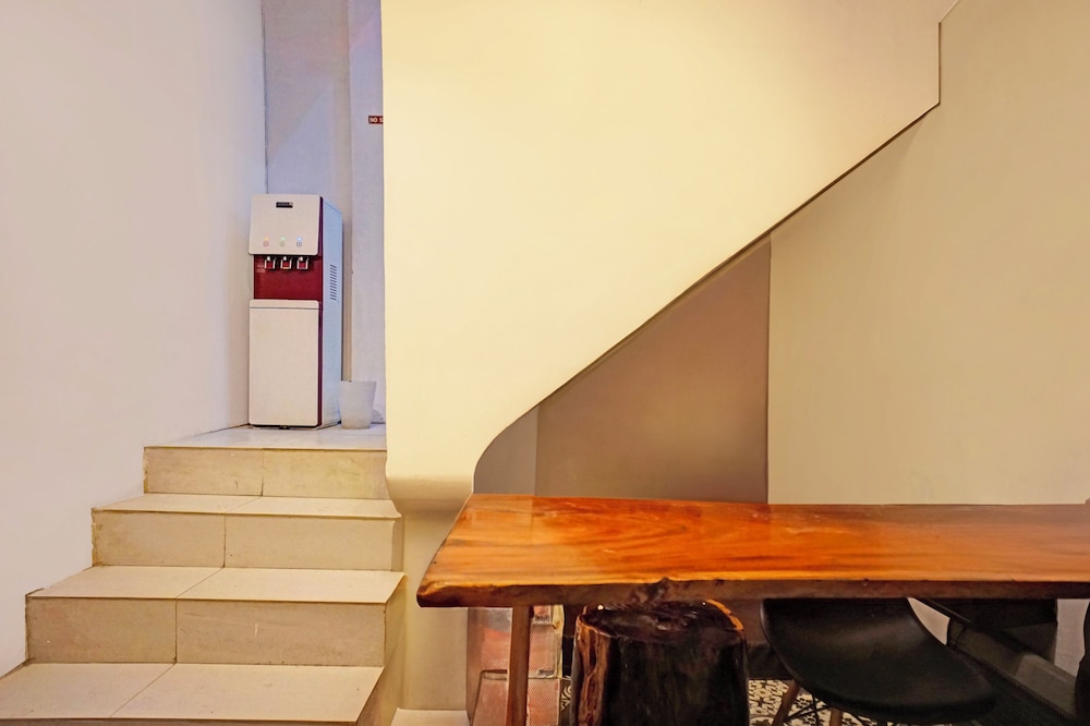 Hotel O near Ringroad City Walk XXI formerly Mitrotel Medan 10/39