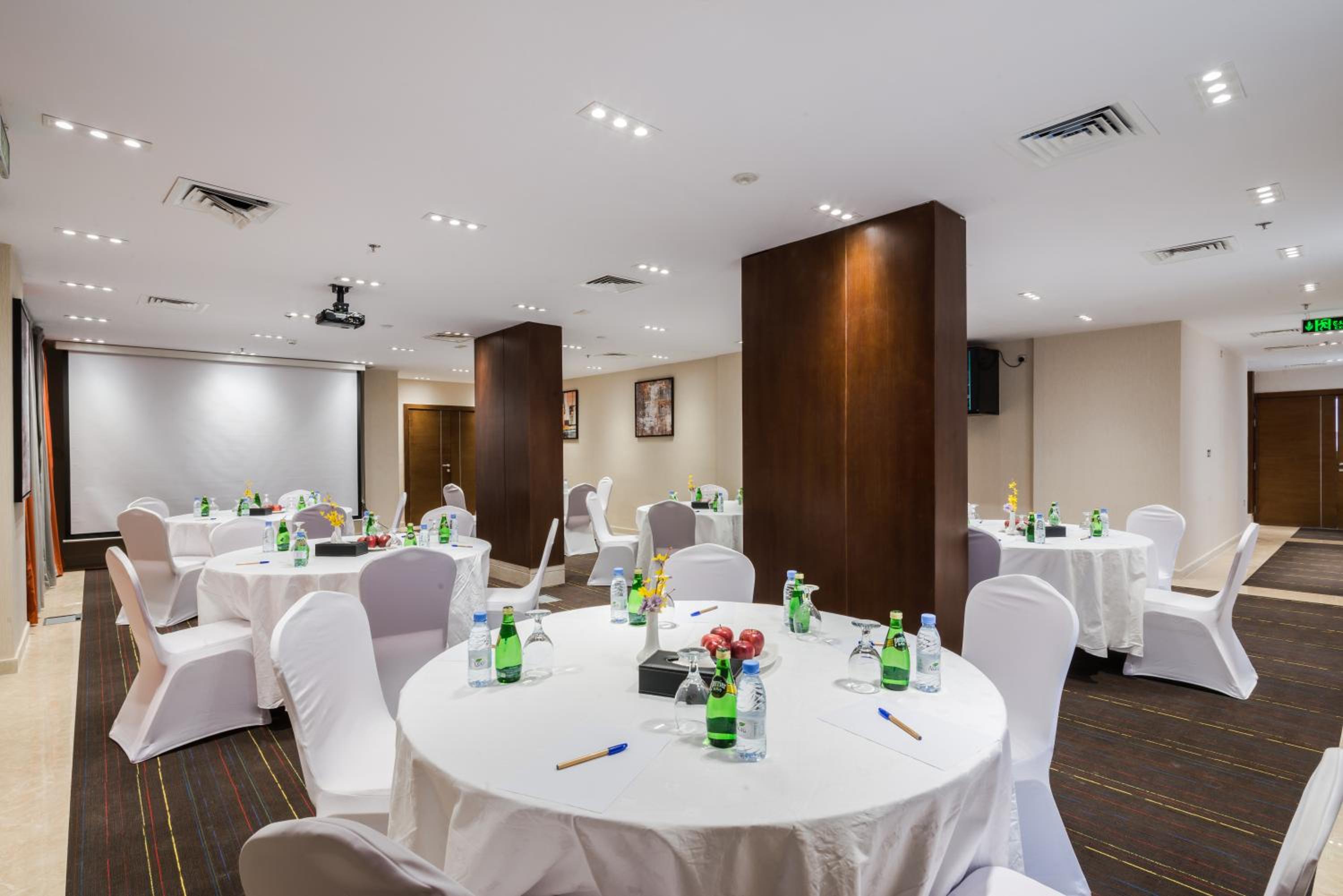 فندق توليب بلازا(Tulip Plaza Sakaka) 34/36