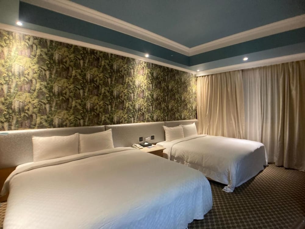 All Fun Business Hotel 18/46