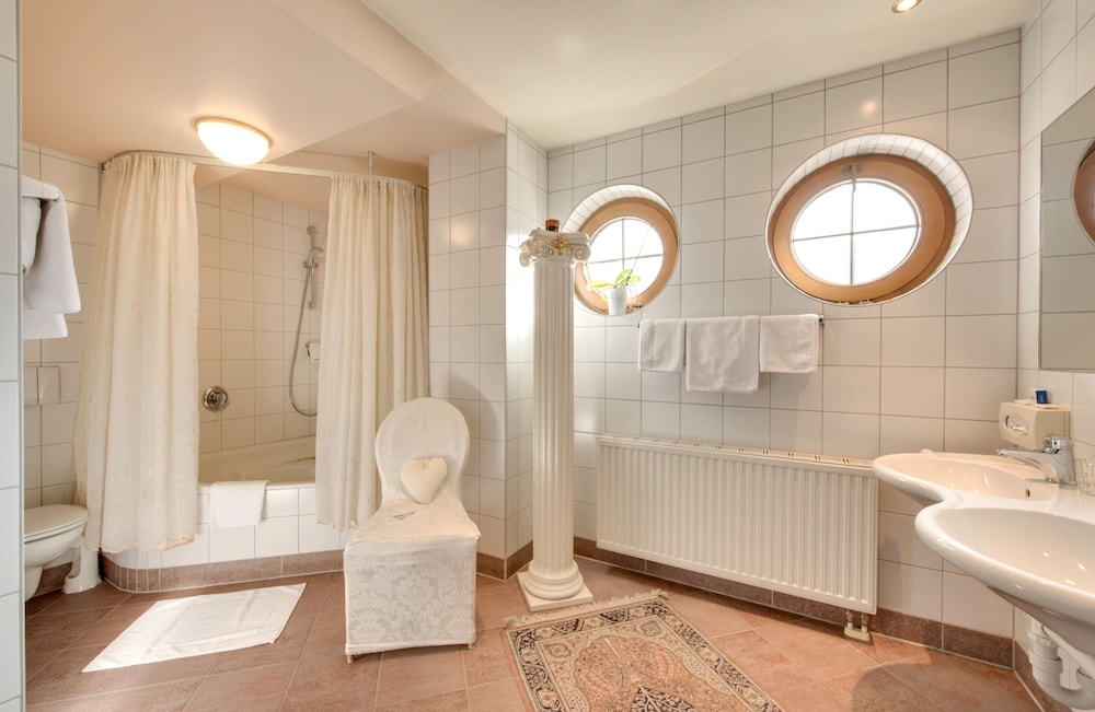 Hotel Der Reschenhof 49/50