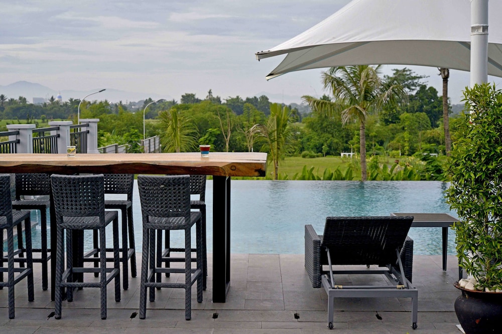 Lombok Astoria Hotel 40/50