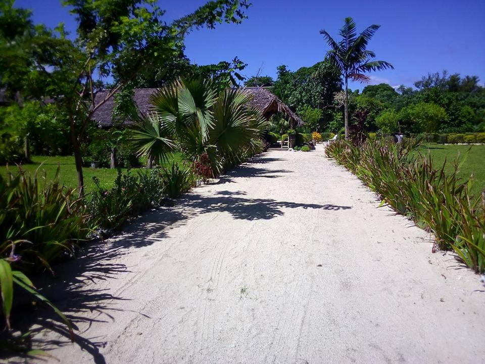 Alofa Beach Bungalows 11/22
