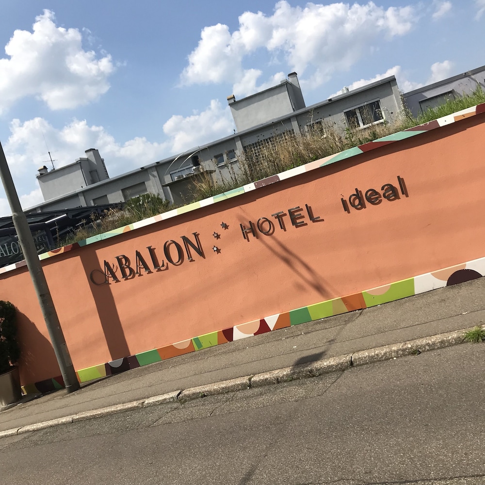 Abalon Hotel Ideal 3/50