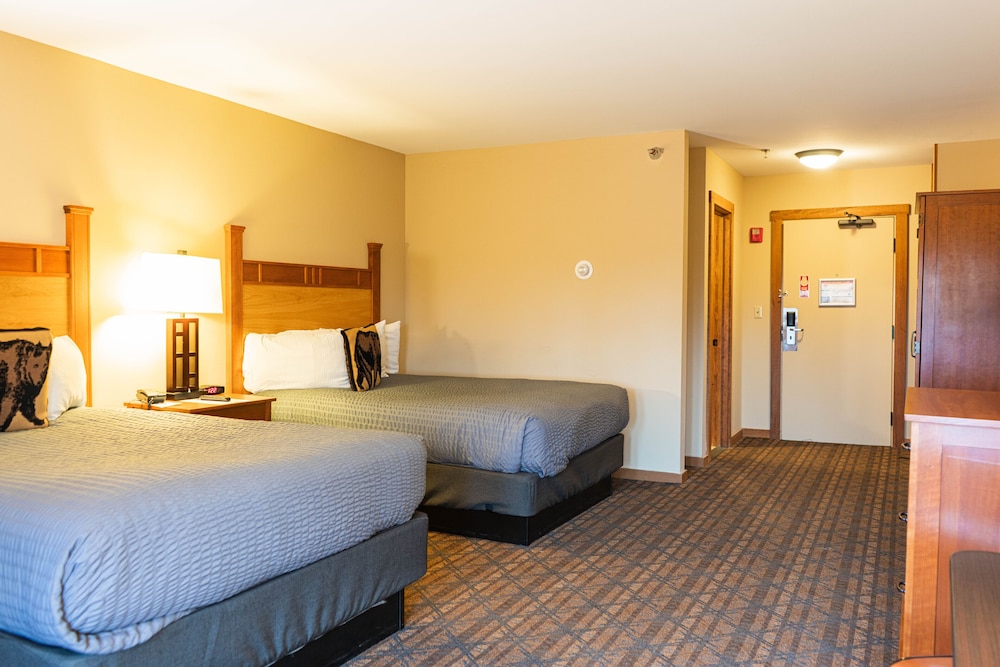 The Black Bear Lodge 7/40