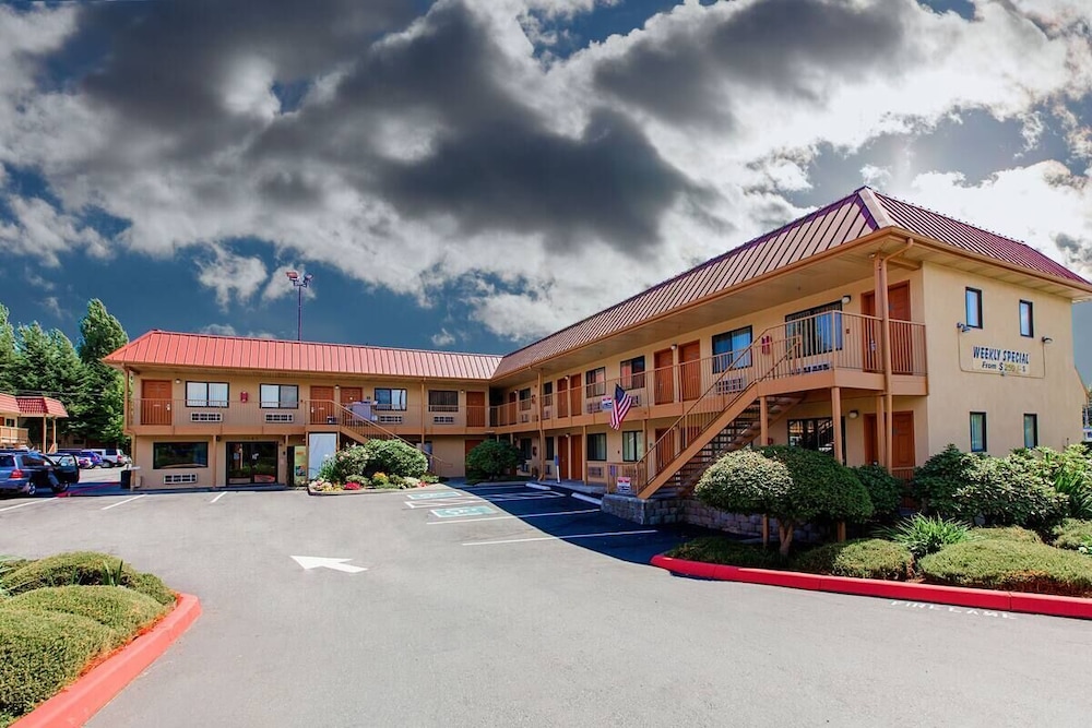 Sea-Tac Airport Value Inn 1/32