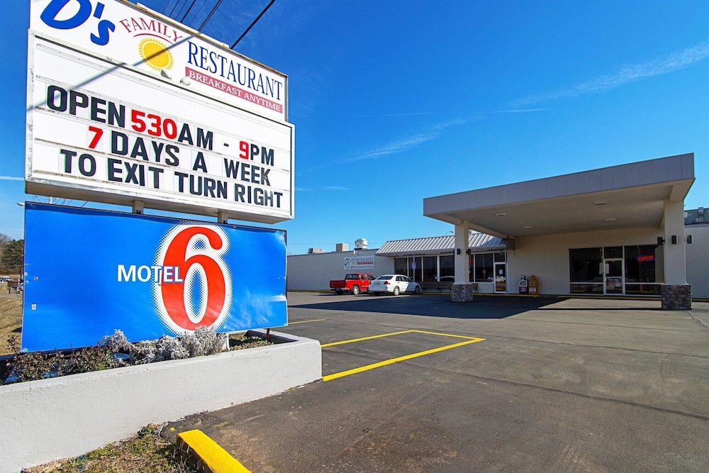 Motel6 Alma, AR 47/60