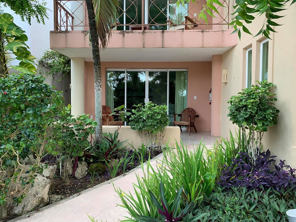 VILLAS BAKALAR 8/69