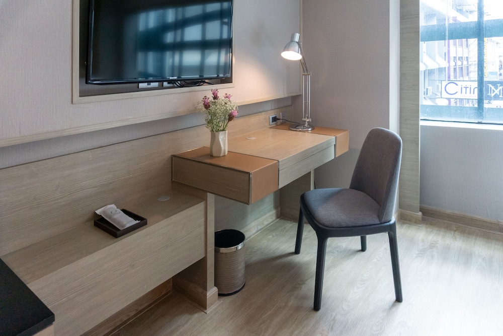 Ramada by Wyndham Bangkok Sukhumvit 11 61/83