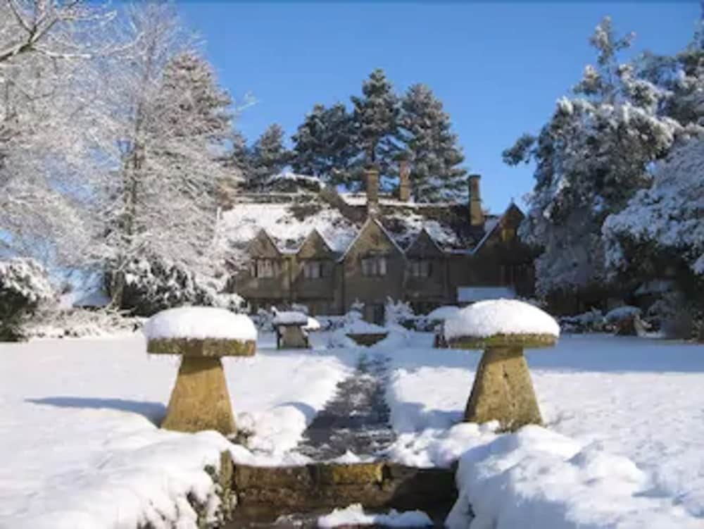 Charingworth Manor 44/50