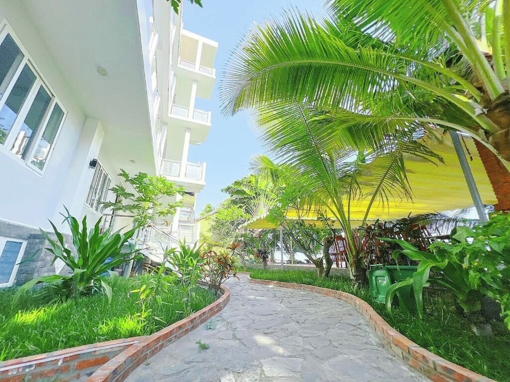 Sand Beach Resort 45/50