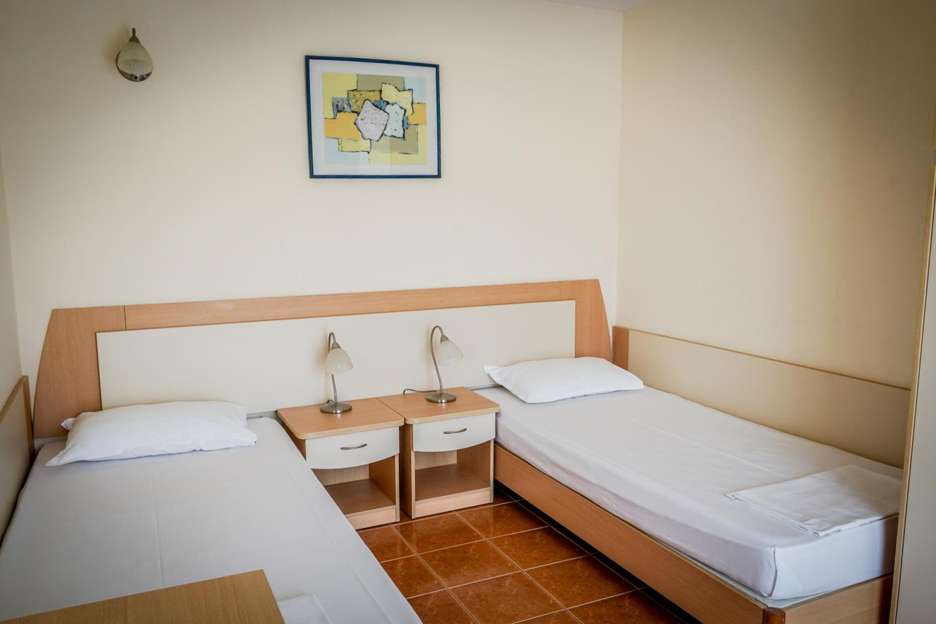 2 Bedrooms, House, Kitchen