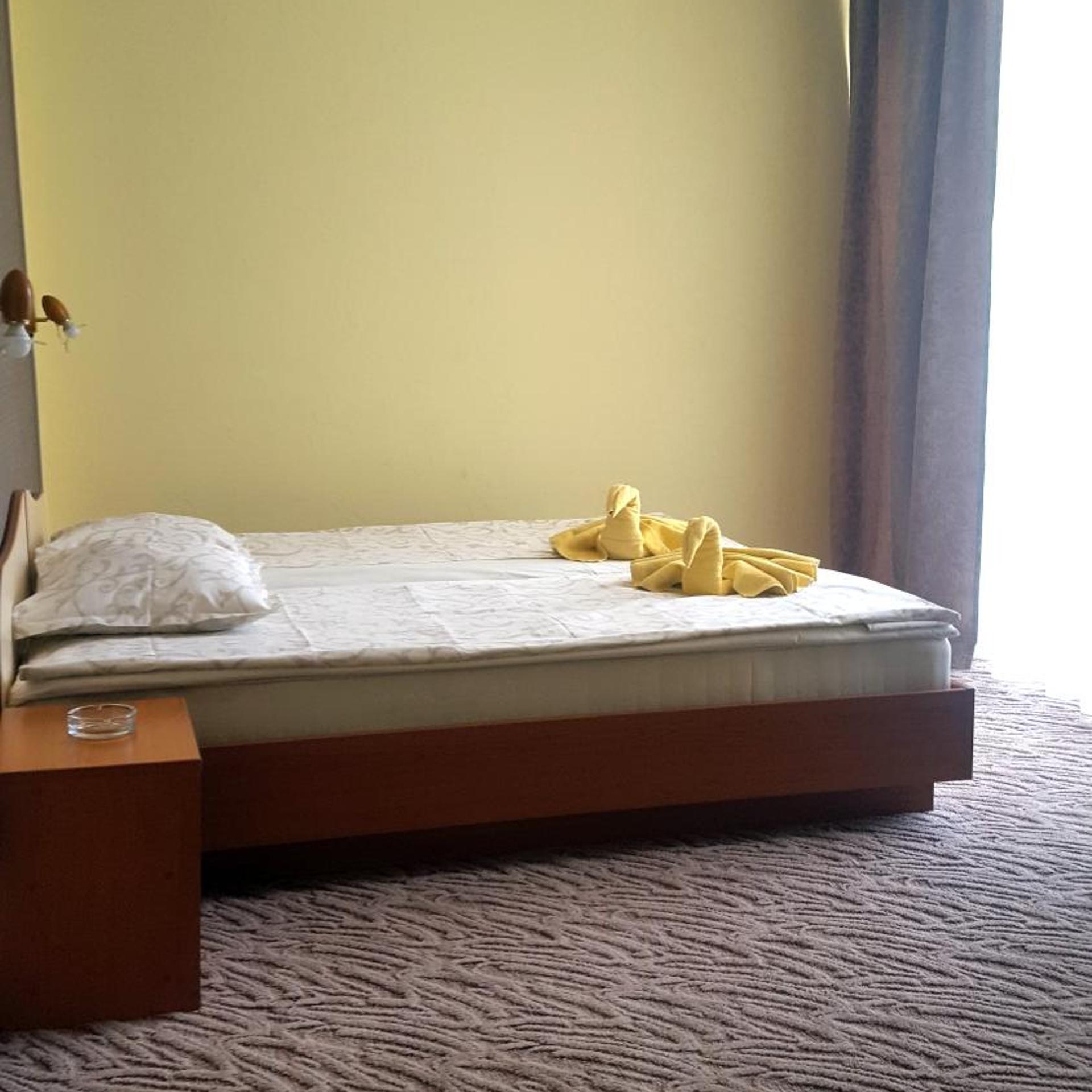 Balaton Hotel 45/52