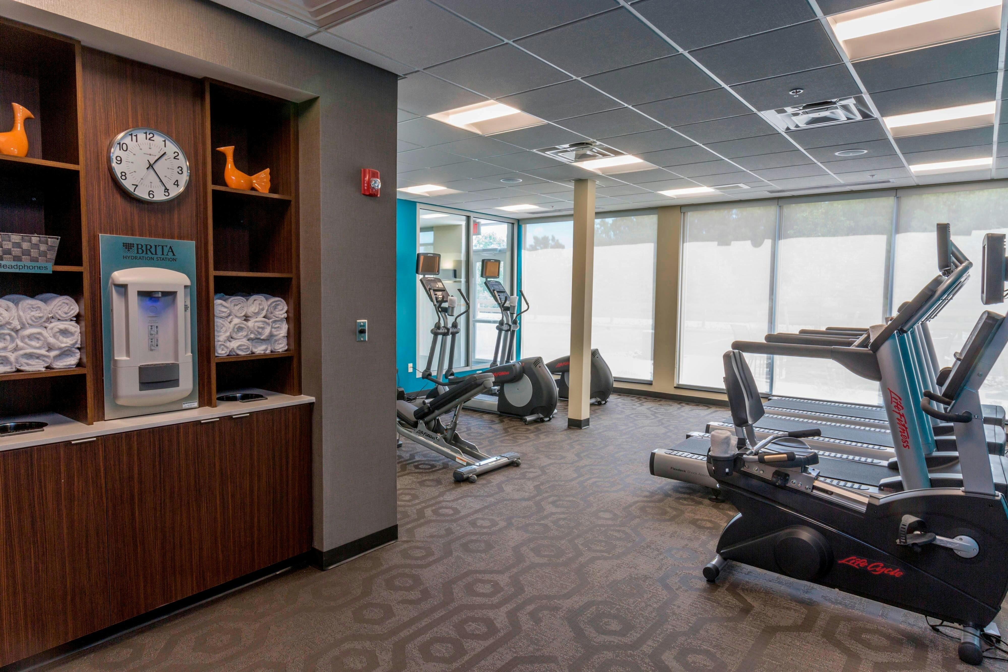 Fairfield Inn And Suites By Marriott Geneva Finger Lakes 8/15