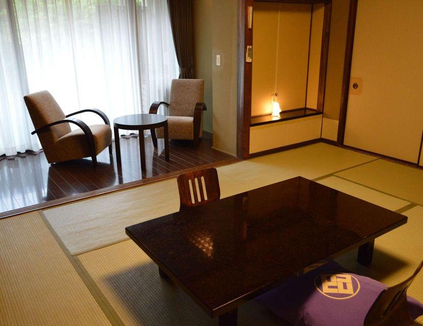 Japanese, No View, Kotobukitei 3/3