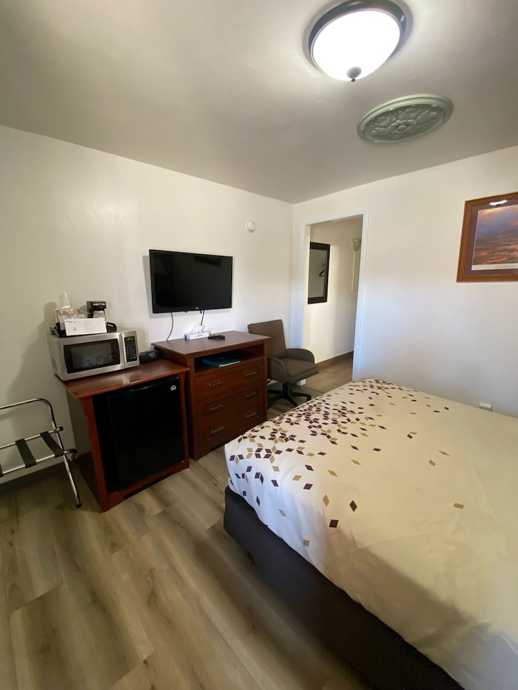 Inca Inn 47/57