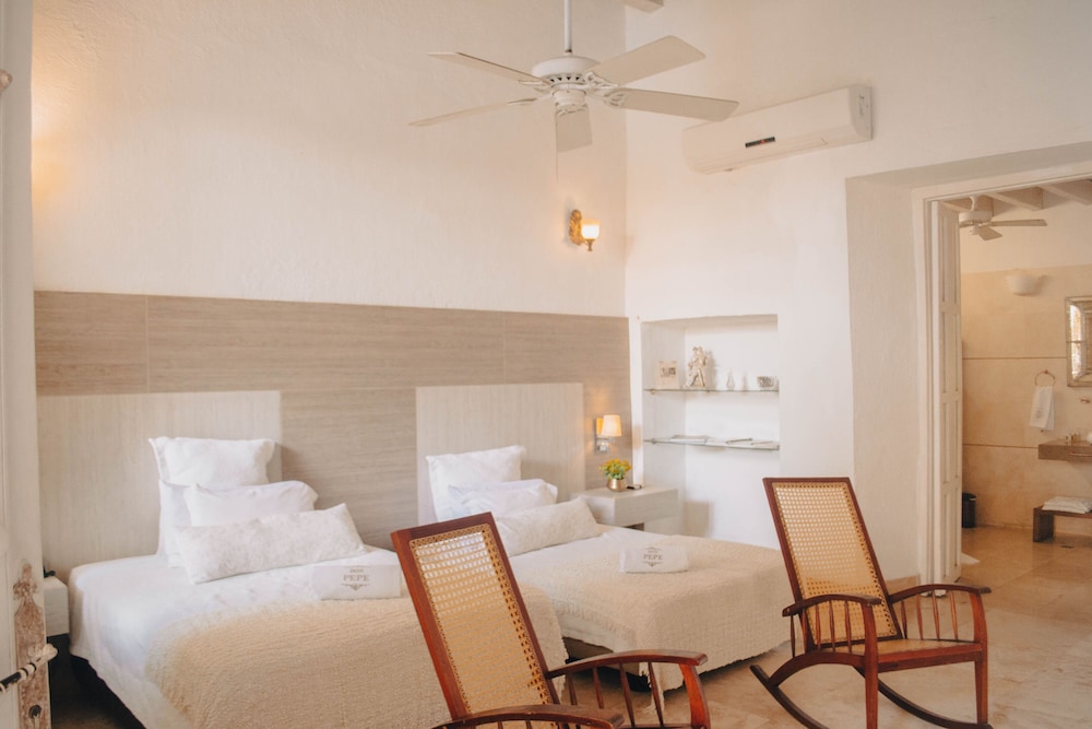 HOTEL BOUTIQUE DON PEPE 47/72