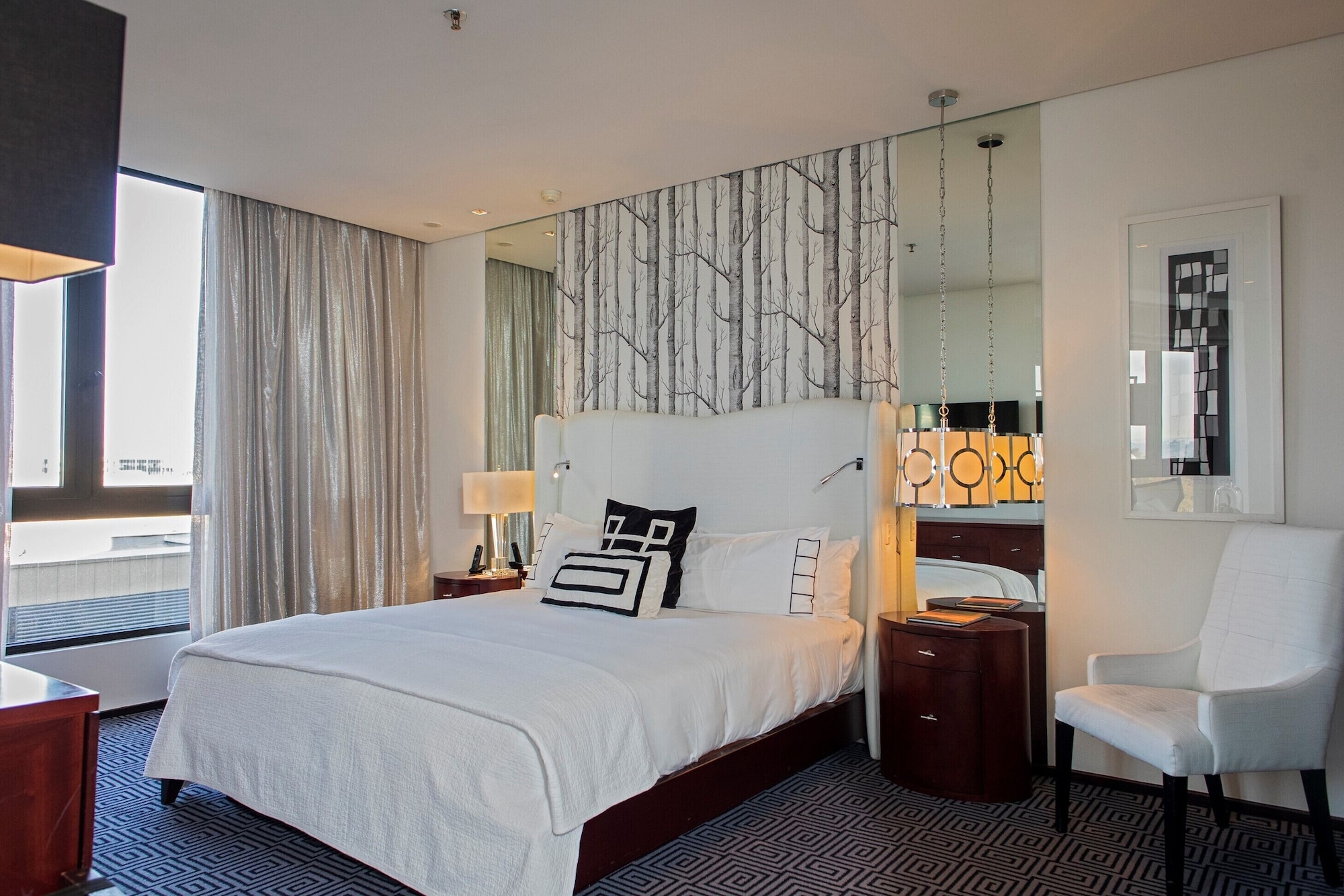 Junior Suite King Room