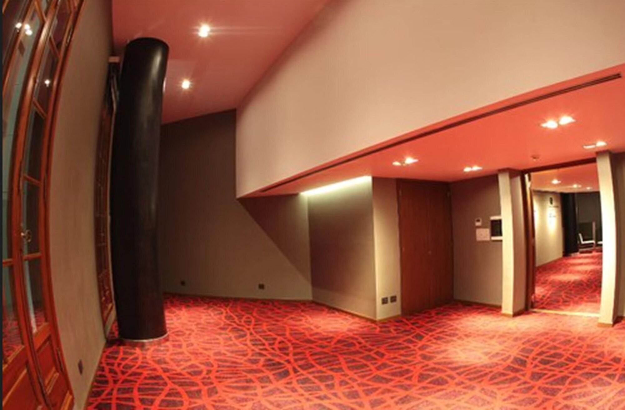 Yrigoyen 111 Hotel 47/53
