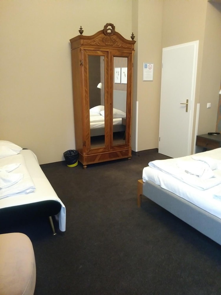 Bellevue Am Kurfurstendamm Hotel 15/62