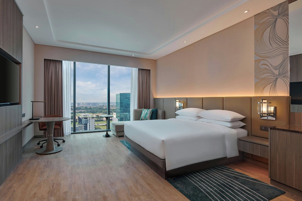 ROOM, KING BED, CORNER