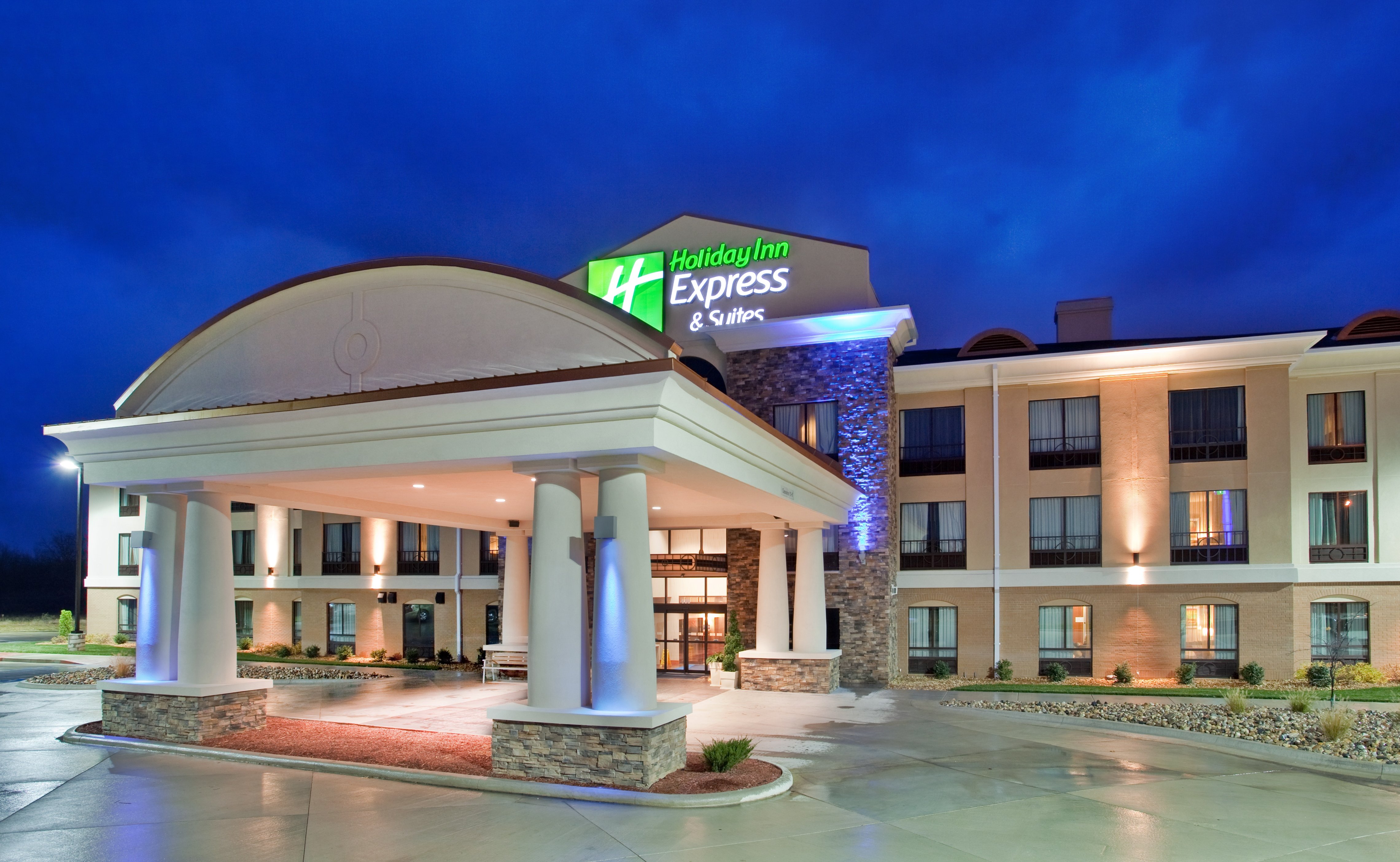 Holiday Inn Express Hotel And Suites Saint Robert Leonard Wood 4/50